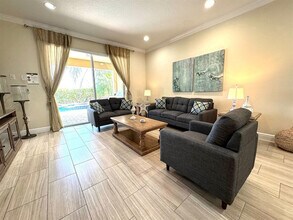 411 Lasso Dr in Kissimmee, FL - Building Photo - Building Photo