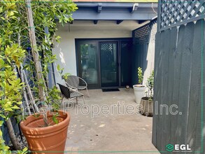 6657 Lindenhurst Ave in Los Angeles, CA - Building Photo - Building Photo
