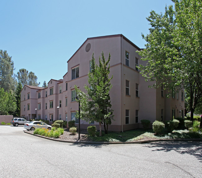 Valley Oaks Apartments in Auburn, CA - Building Photo - Building Photo