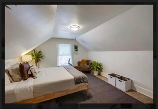 916 1/2 Felspar St in San Diego, CA - Building Photo - Building Photo