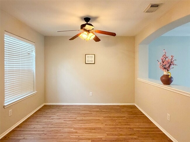 2414 Lakecrest Village Ct