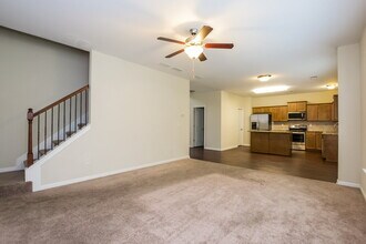 430 Darbys Run Ct in Hiram, GA - Building Photo - Building Photo