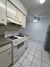 2305 Barton Village Cir in Austin, TX - Building Photo - Building Photo