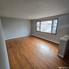 26 Tifton Rd in Wethersfield, CT - Building Photo - Building Photo