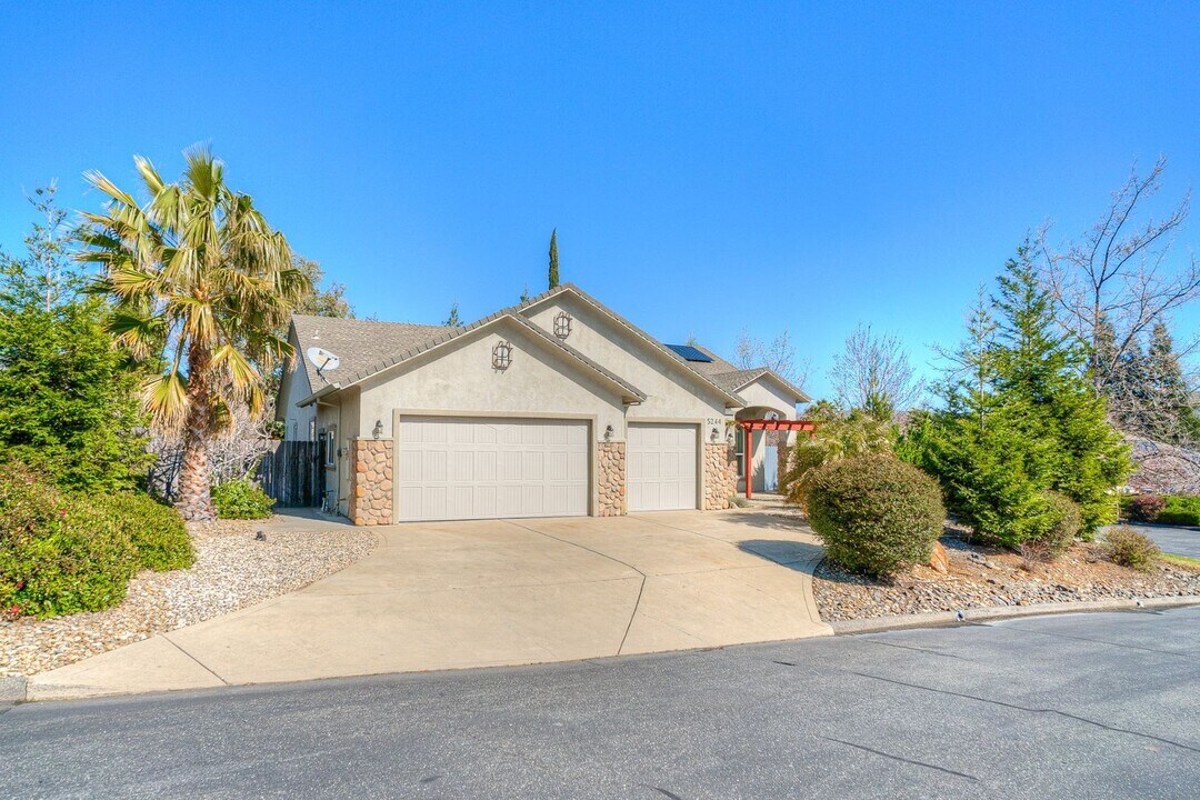 5244 Gold Spring Ct in Oroville, CA - Building Photo