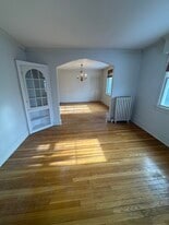 11 Linwood Ave, Unit 2 in Melrose, MA - Building Photo