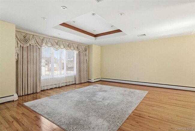 716 Park Ln in Valley Stream, NY - Building Photo - Building Photo