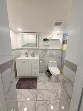 7643 Miramar Pkwy in Miramar, FL - Building Photo - Building Photo