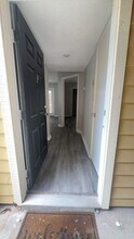 8641 Fancy Finch Dr in Tampa, FL - Foto de edificio - Building Photo