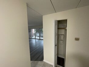 51 Hill Rd in Belmont, MA - Building Photo - Building Photo