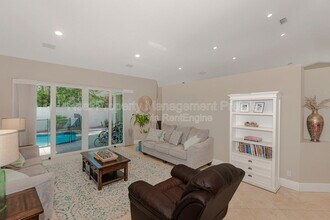18253 SW 15th St in Pembroke Pines, FL - Building Photo - Building Photo