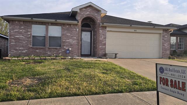 808 Wilmor Ct in Arlington, TX - Building Photo