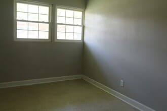1920 Skylane Dr in Albany, GA - Building Photo - Building Photo