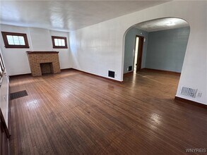 34 Sunset St in Buffalo, NY - Building Photo - Building Photo