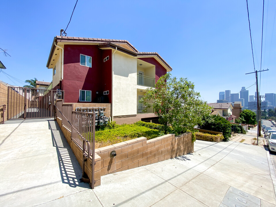 948 N Beaudry Ave in Los Angeles, CA - Building Photo