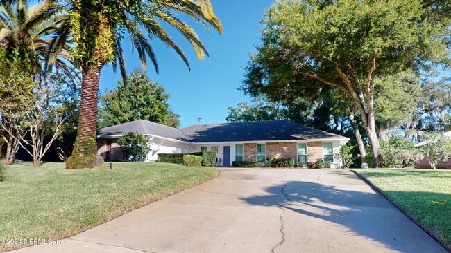 property at 307 Rio Pinar Dr