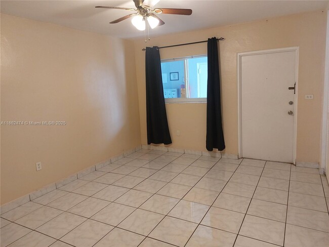 5801 NE 18th Ave in Fort Lauderdale, FL - Building Photo - Building Photo