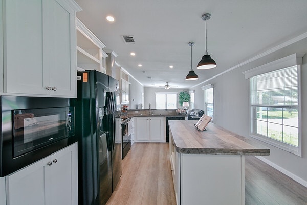 475 Netherland Ave in North Fort Myers, FL - Building Photo - Building Photo