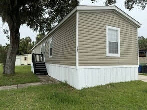12130 US Hwy 41 S in Gibsonton, FL - Building Photo - Building Photo