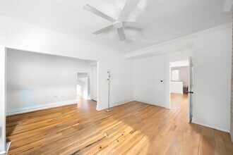 124 Wayne St in Jersey City, NJ - Building Photo - Building Photo