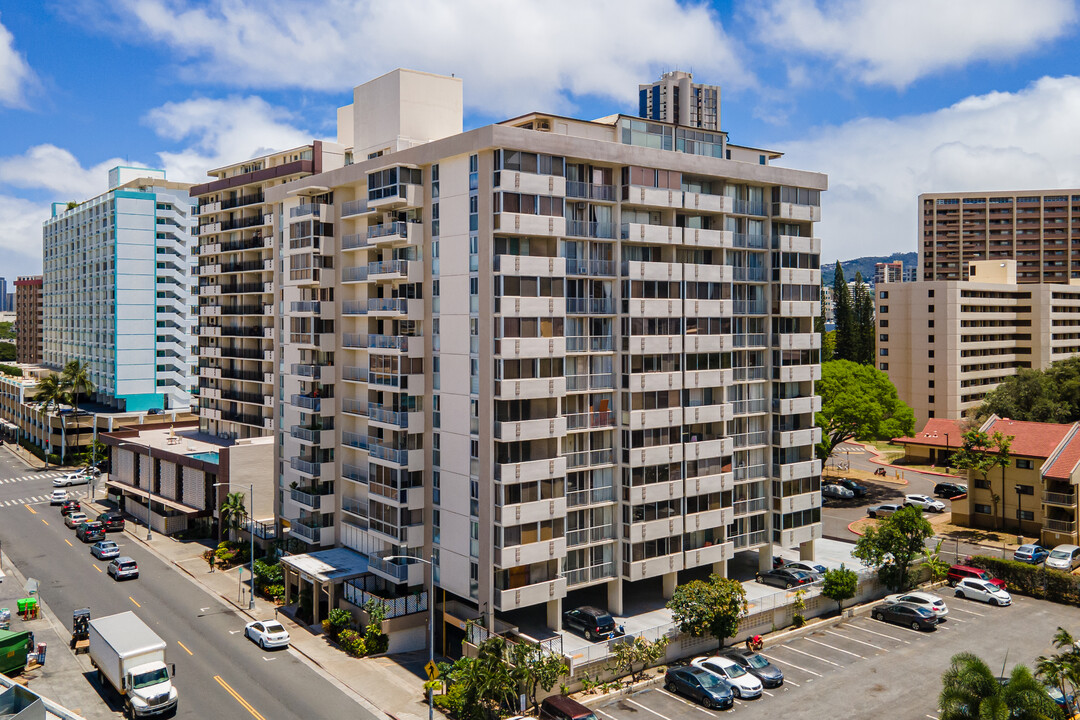 Kapiolani Townhomes in Honolulu, HI - Building Photo