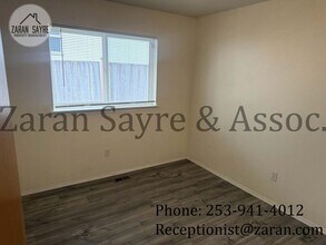 1105 E 53rd St in Tacoma, WA - Building Photo - Building Photo