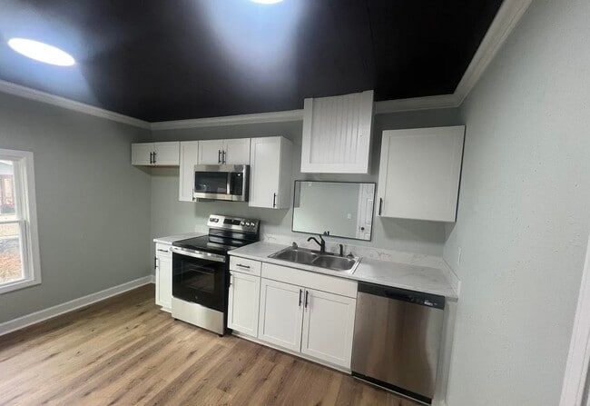 93 Carroll St in Jackson, TN - Building Photo - Building Photo