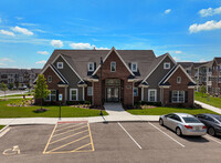 Village Place Apartments in Romeoville, IL - Foto de edificio - Building Photo