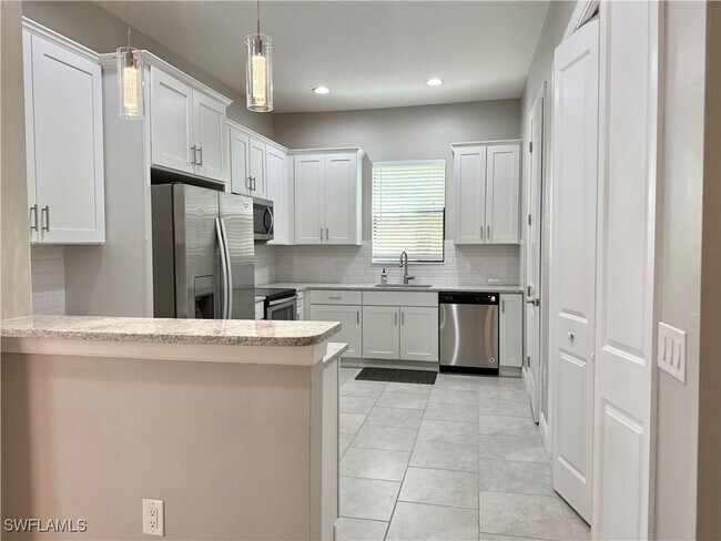 1338 Kendari Terrace in Naples, FL - Building Photo - Building Photo