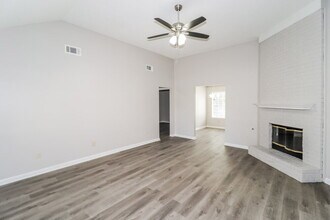 3481 Earlynn Dr in Bartlett, TN - Building Photo - Building Photo