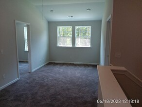 123 Melody Dr in Pooler, GA - Building Photo - Building Photo