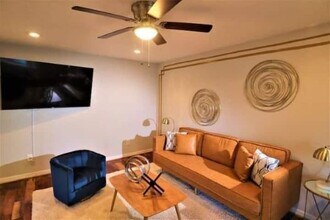 4808 Michaux St in Houston, TX - Building Photo - Building Photo