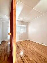 26 Sterling Pl, Unit 4 in Edgewater, NJ - Foto de edificio - Building Photo