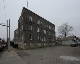 Boulevard Apartments in Philadelphia, PA - Foto de edificio - Building Photo