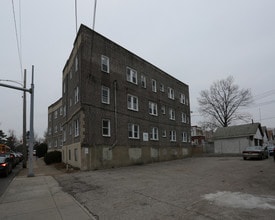 Boulevard Apartments in Philadelphia, PA - Foto de edificio - Building Photo