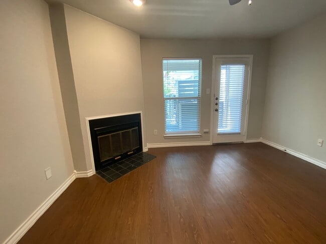 property at 1404 Norwalk Ln