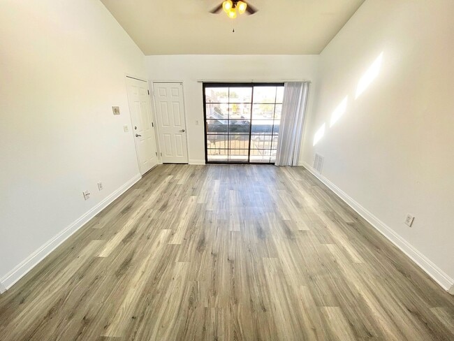 5154 S Jones Blvd in Las Vegas, NV - Building Photo - Building Photo