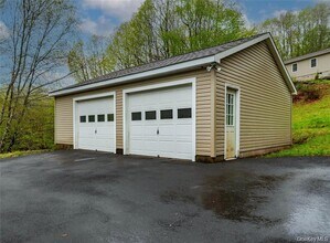 114 Wagners Rd in Neversink, NY - Building Photo - Building Photo