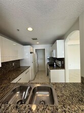 6360 NW 114th Ave, Unit 206 in Doral, FL - Building Photo - Building Photo