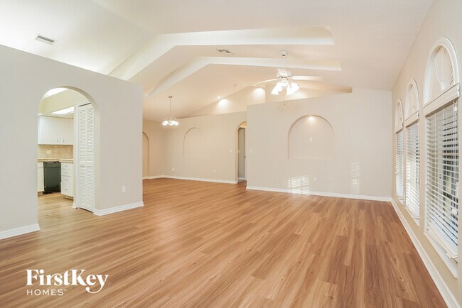 18466 Violet Rd in Ft. Myers, FL - Building Photo - Building Photo