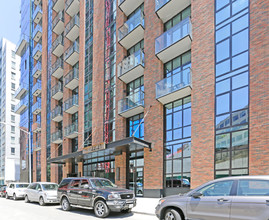 HALO LIC in Long Island City, NY - Building Photo - Building Photo