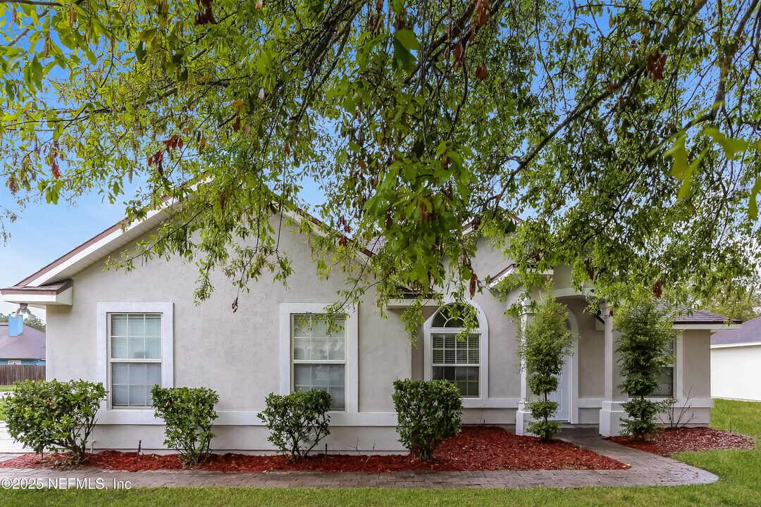 86016 Cherry Laurel Way in Yulee, FL - Building Photo