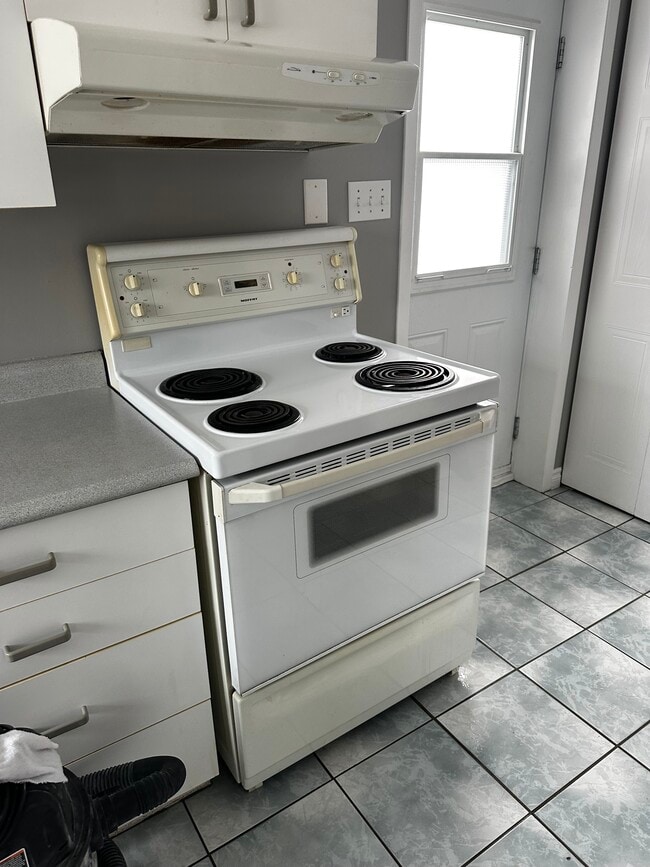 395 Rue Gauthier in Gatineau, QC - Building Photo - Building Photo