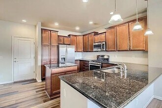 8986 E Phillips Dr in Centennial, CO - Building Photo - Building Photo