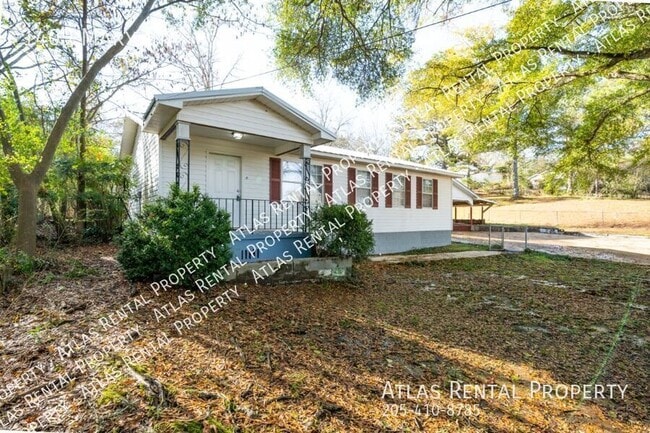 property at 1409 Mary St