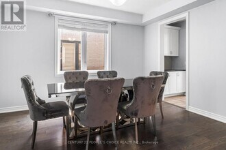 22 Gainsford Rd in Brampton, ON - Building Photo - Building Photo