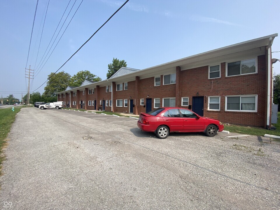 6058 E 16th St in Indianapolis, IN - Building Photo