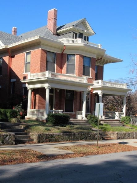 property at 1702 S Spring St