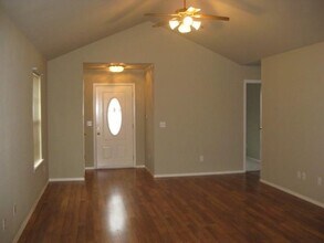 1013 Cedarcrest St in Norman, OK - Building Photo - Building Photo