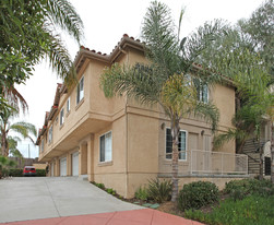 2825 Cadiz St Apartments